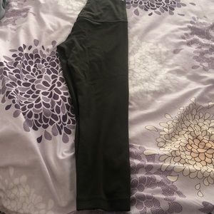 Align HR Crop 21”-Dark Olive